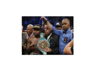 Mayweather nezaváhal a opäť potvrdil extratriedu